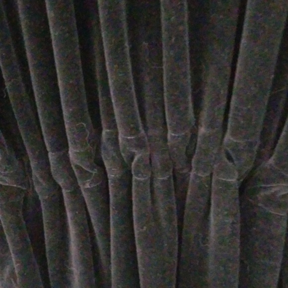 Velvet zip front top - Picture 4 of 4